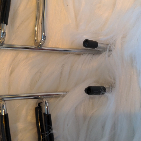 Tie and belt hanging organizer - Picture 3 of 4